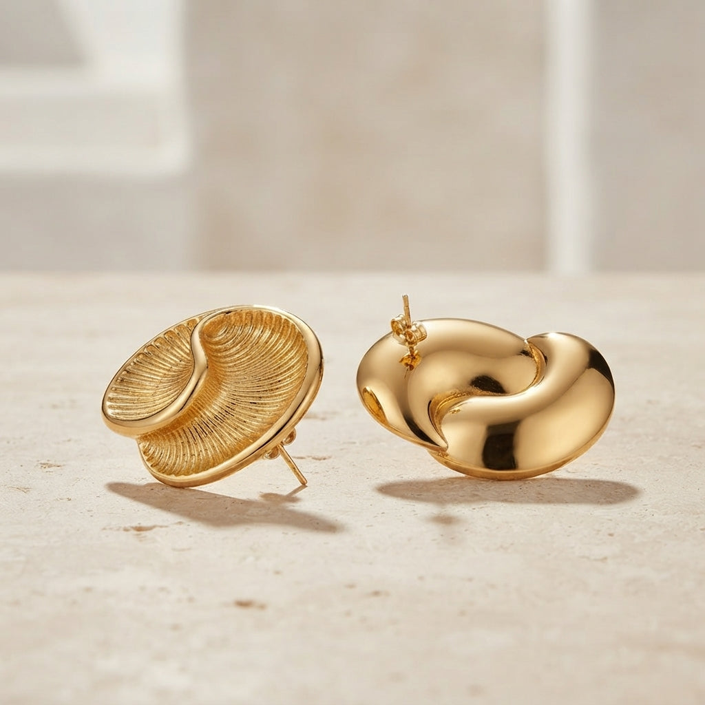 Koko Fanned Number 8 Stud Earrings